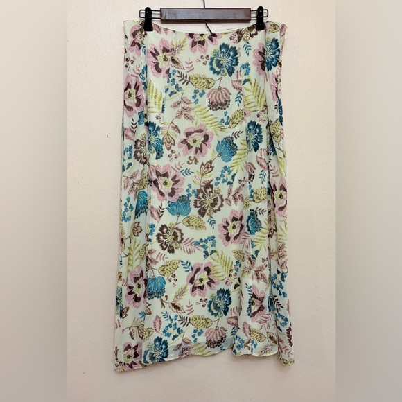 LOFT Petite Garden Chiffon Paneled Midi Skirt - Picture 3 of 5